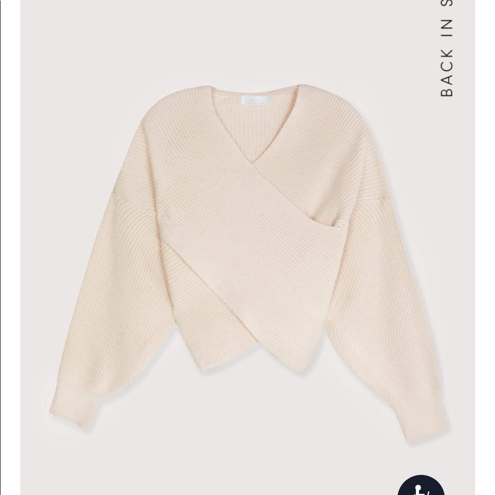 NWT oak and fort criss cross sweater